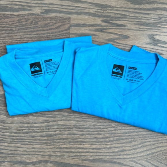 Quicksilver t-shirt like new - Picture 1 of 3